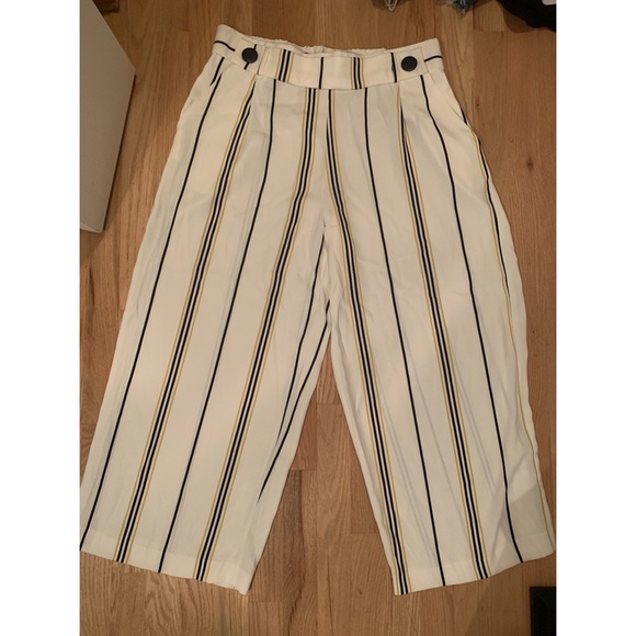 Zara Pants - NWOT Zara Wide Leg Culottes 👖🔥